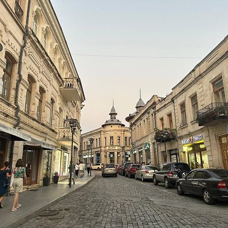 Guest House Memo At The Center Of Kutaisi Exterior foto